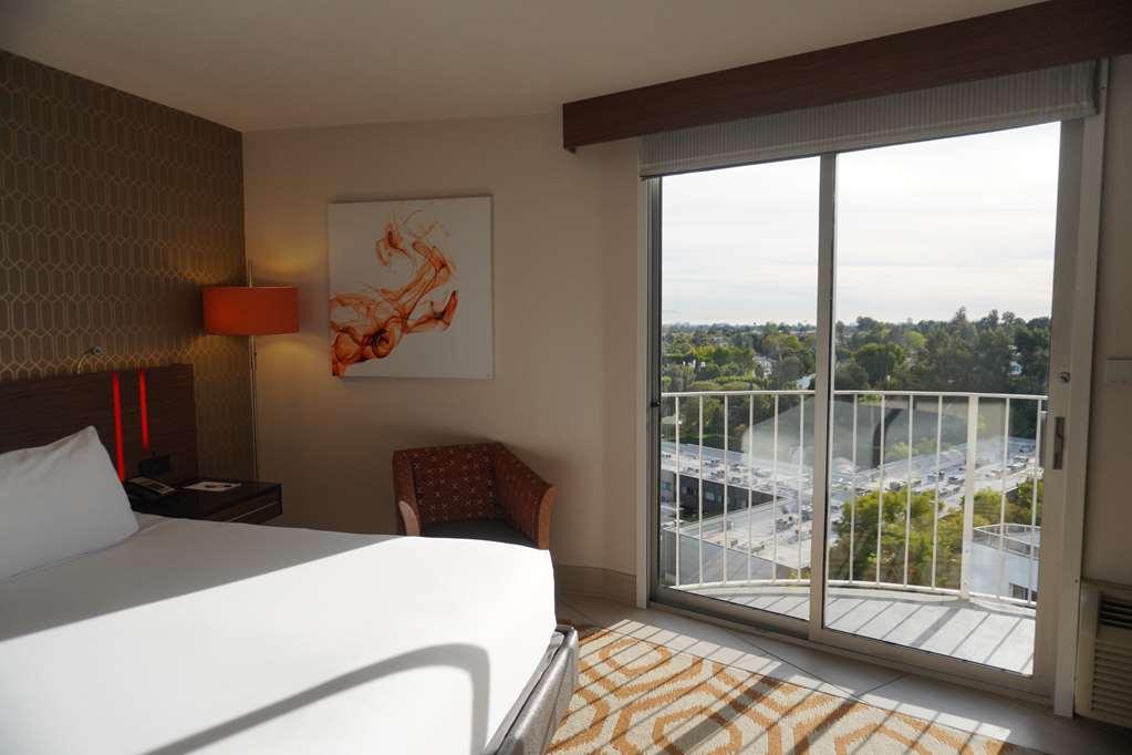 Angeleno 4*