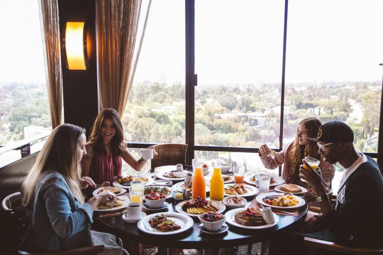 Angeleno Hotel 4*
